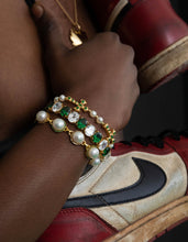 Load image into Gallery viewer, The Clear and Green Tennis Bracelet in Yellow Gold