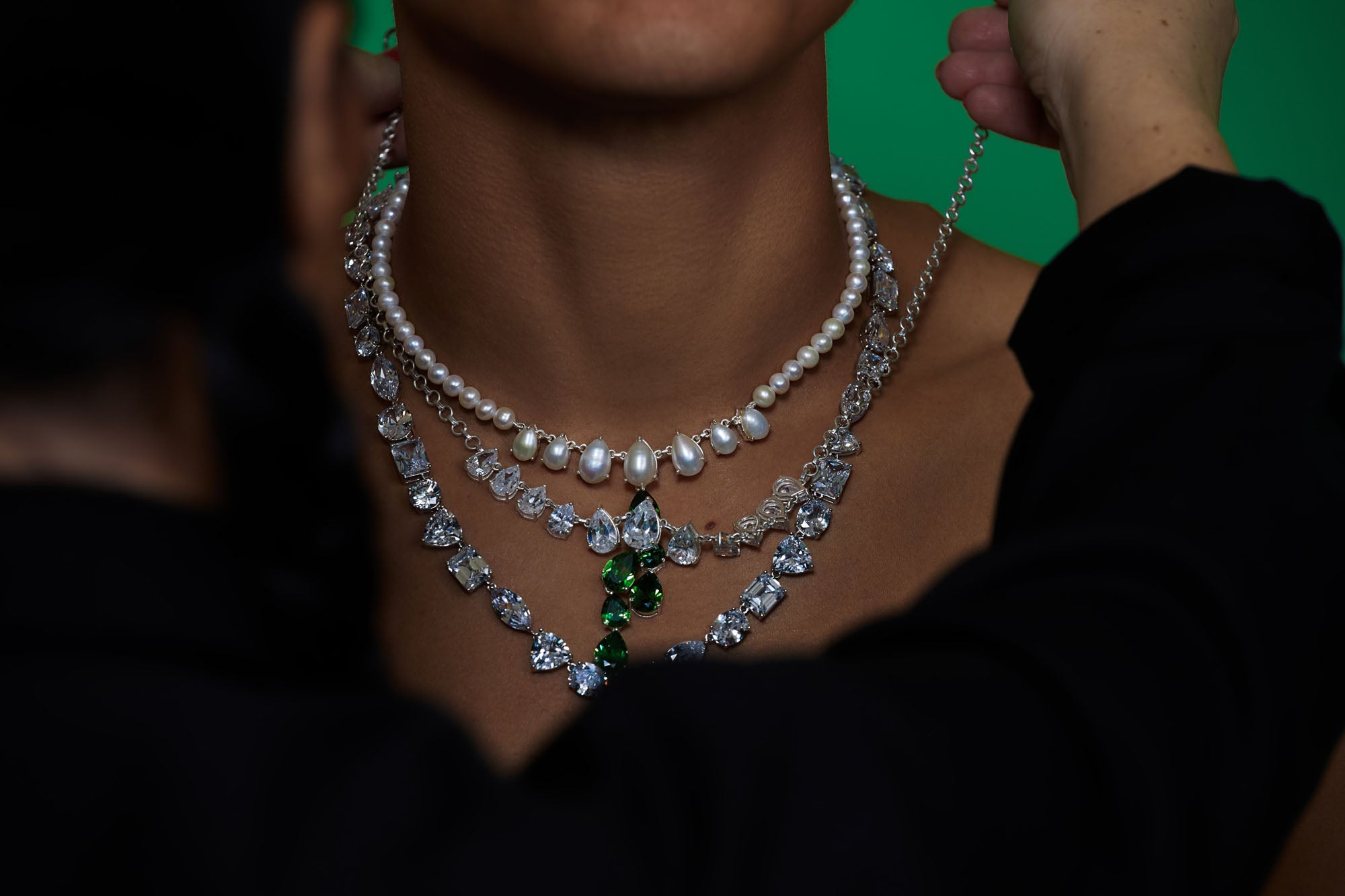 The Regal Drop Necklace in White Gold