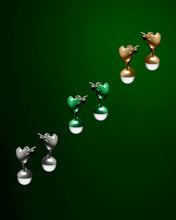 Load image into Gallery viewer, The Flame Heart Freshwater Pearl Earring in White Gold

