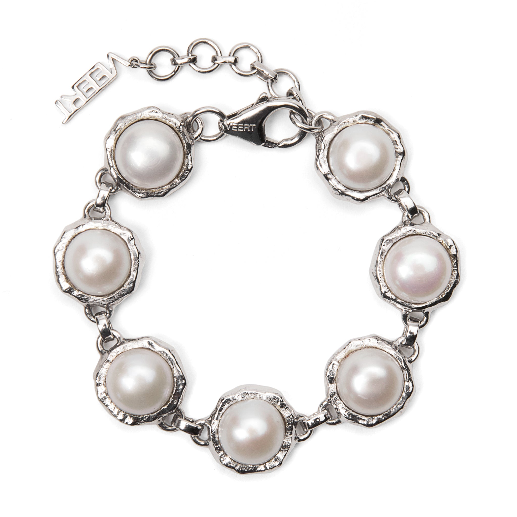 The Pearl Circle Bracelet in White Gold