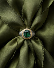 Load image into Gallery viewer, The Green Heritage Dual Tone Signet Ring