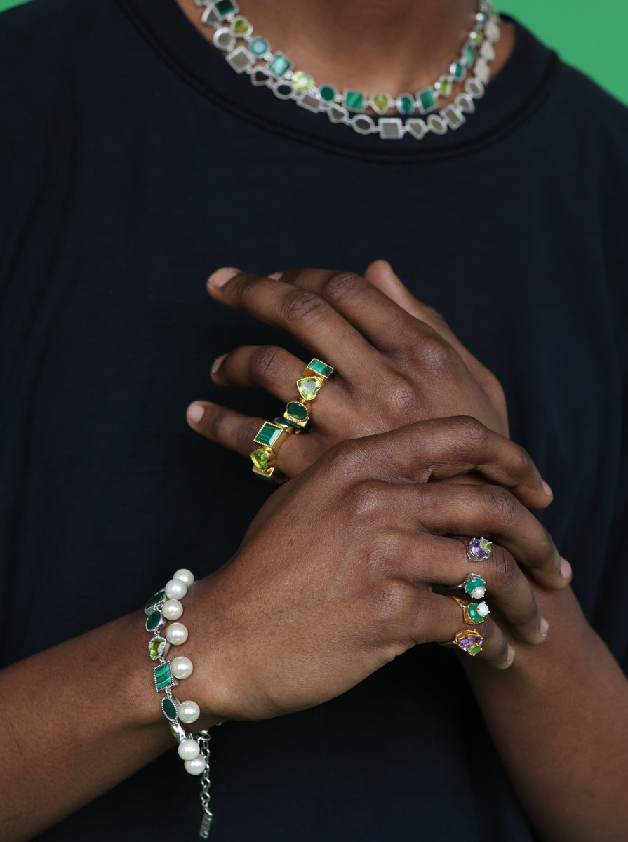 The Green Shape Ring in Yellow Gold