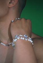 Load image into Gallery viewer, MACRO Green & Pink Flower Freshwater Pearl Bracelet