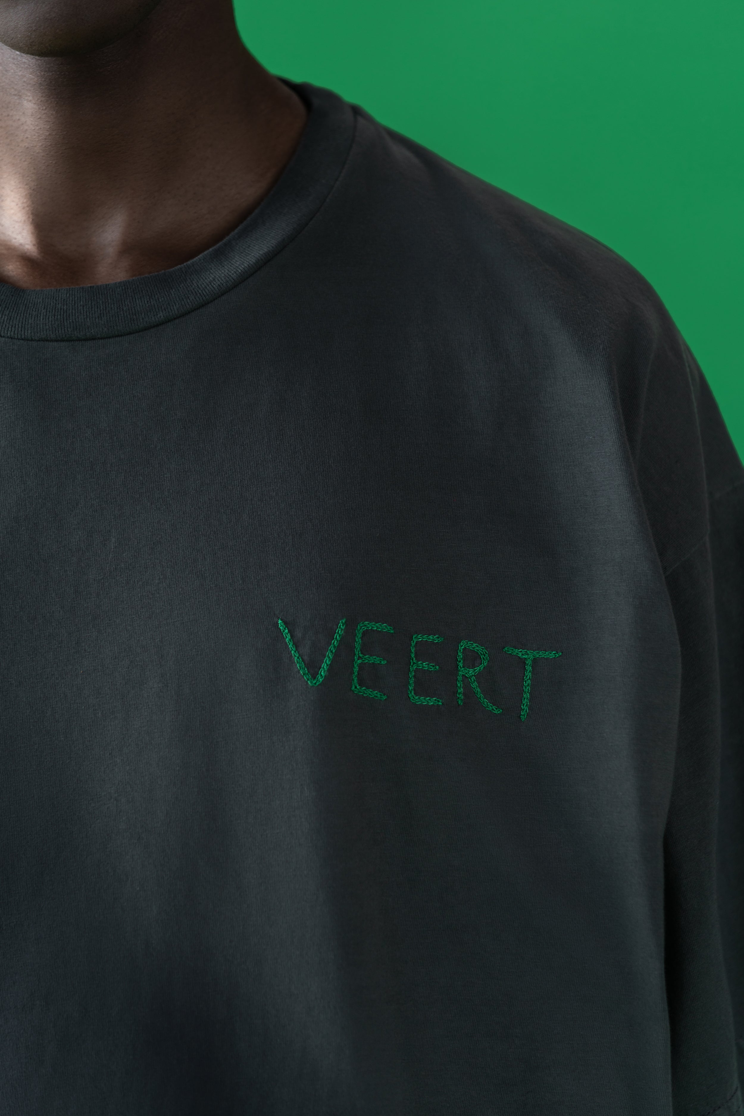HANDWRITTEN EMBROIDERED T-SHIRT WASHED DARK GREY