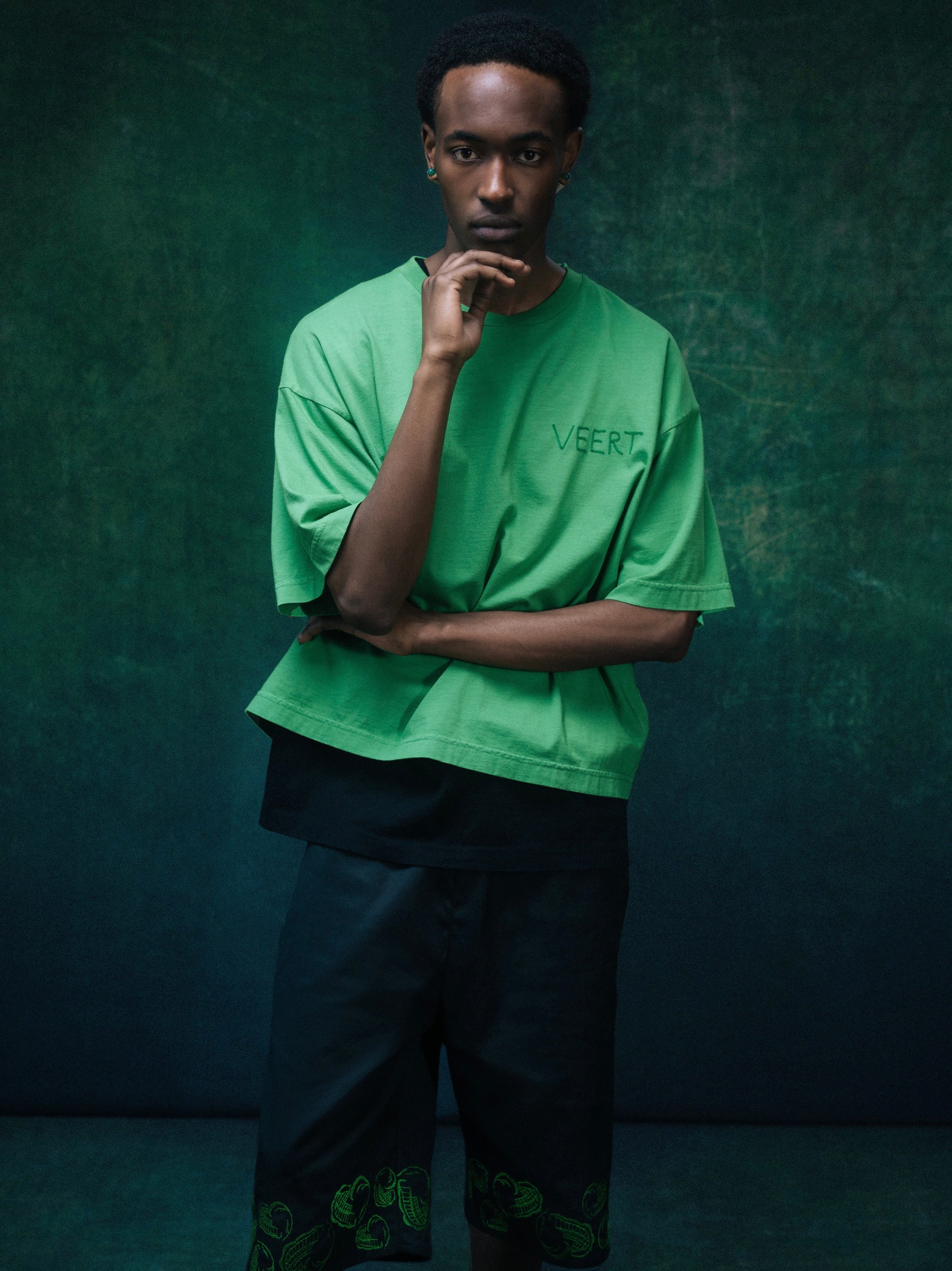 HANDWRITTEN EMBROIDERED T-SHIRT WASHED GREEN