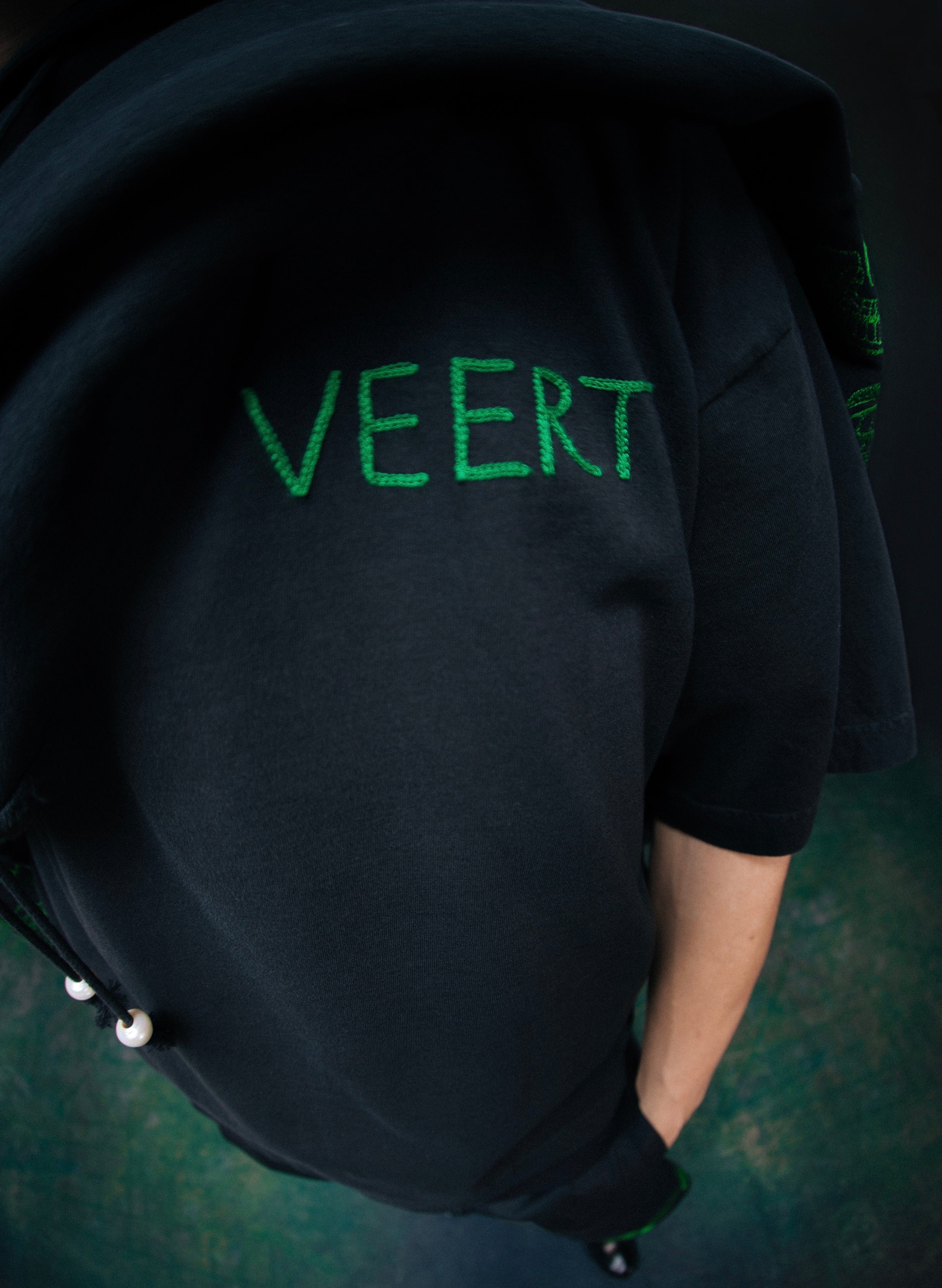 HANDWRITTEN EMBROIDERED T-SHIRT WASHED BLACK