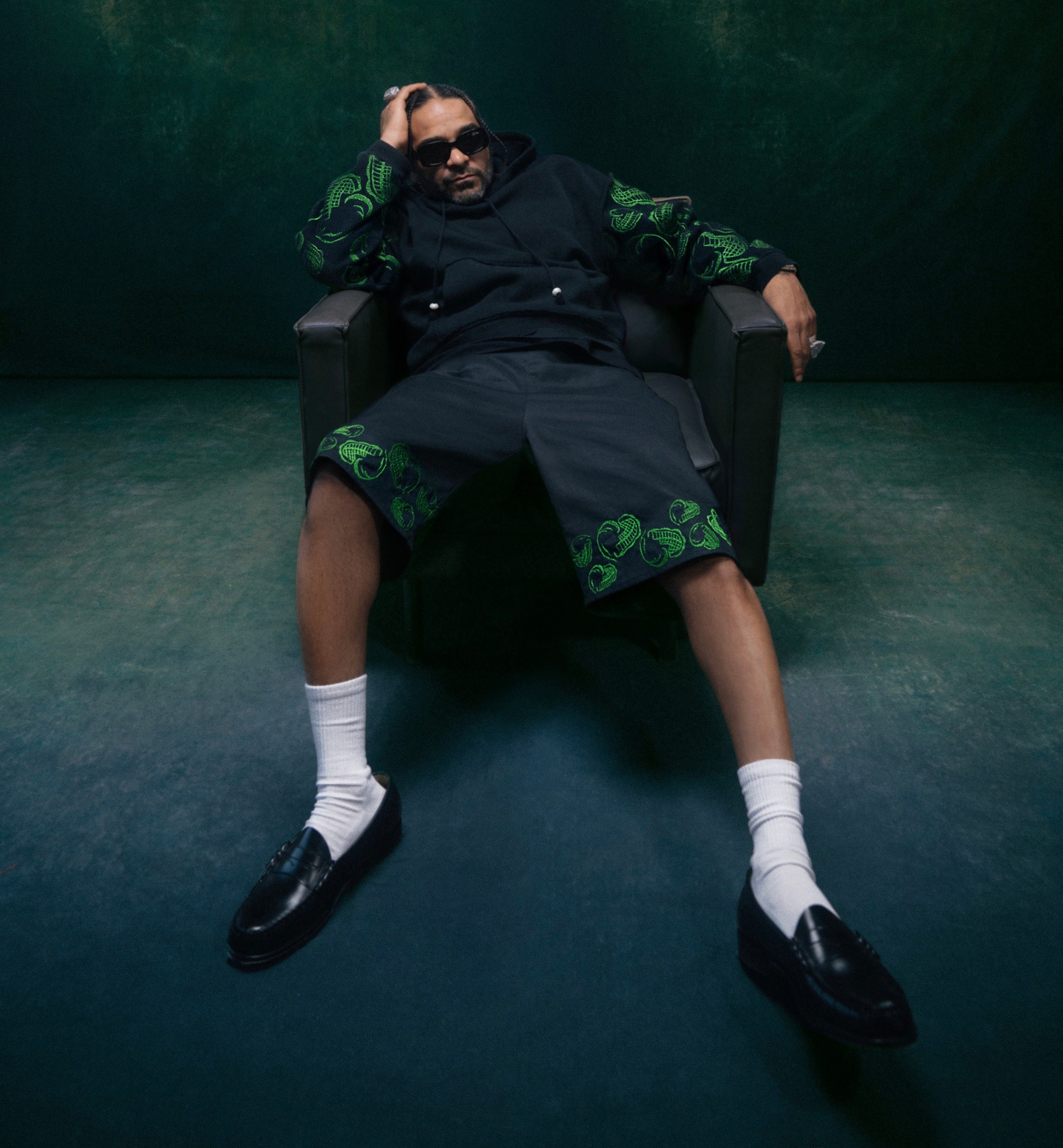 HEART EMBROIDERED HOODIE WITH FRESHWATER PEARLS ON STRING