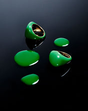 Load image into Gallery viewer, Green Enamel Round Signet Ring