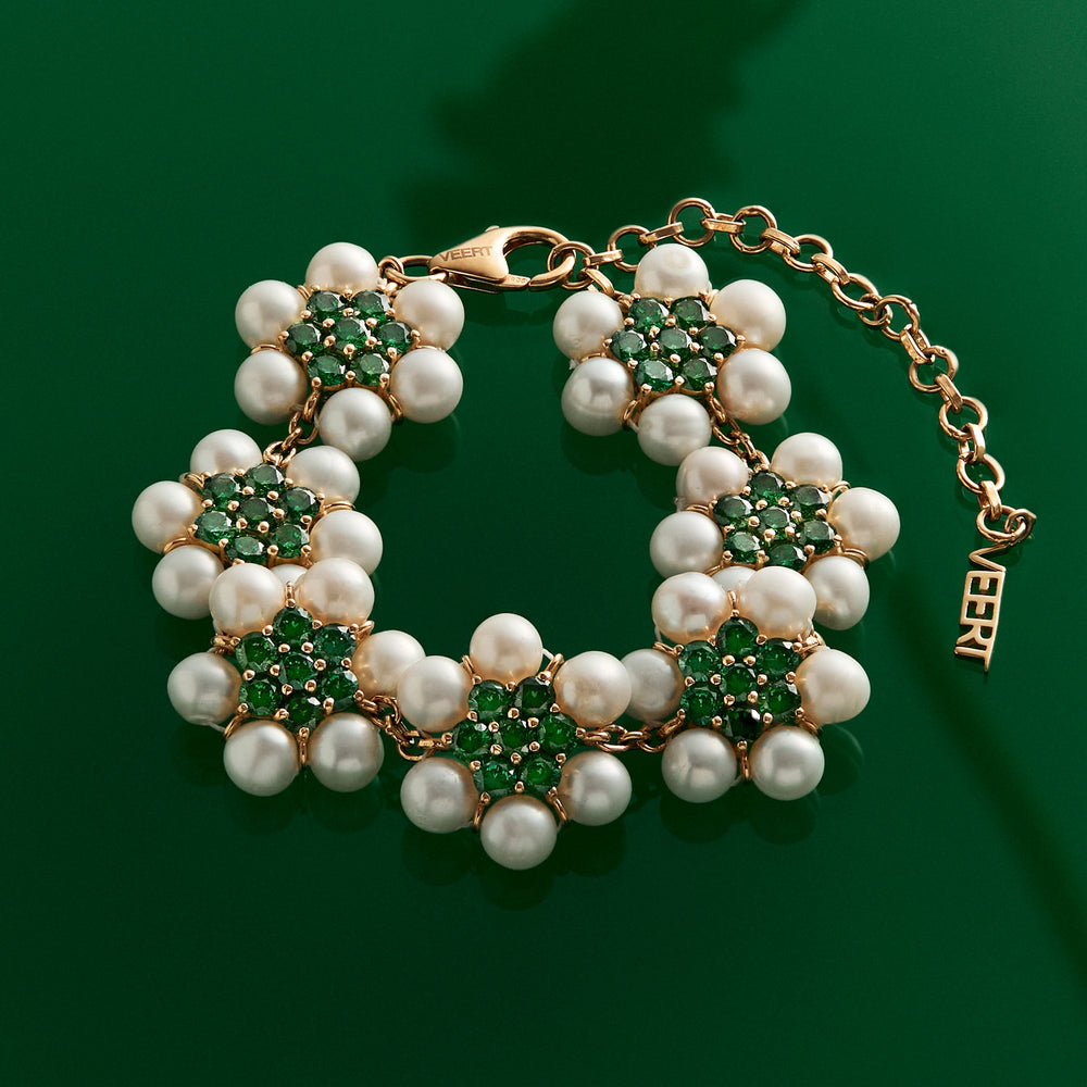 The 42 Pearl Green Flower Bracelet in Yellow Gold