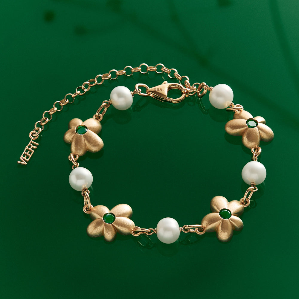 The Green Pearl Flower Bracelet in Yellow Gold