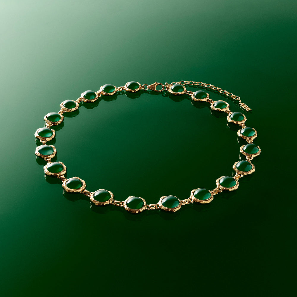 The Green Onyx Circle Necklace in Yellow Gold