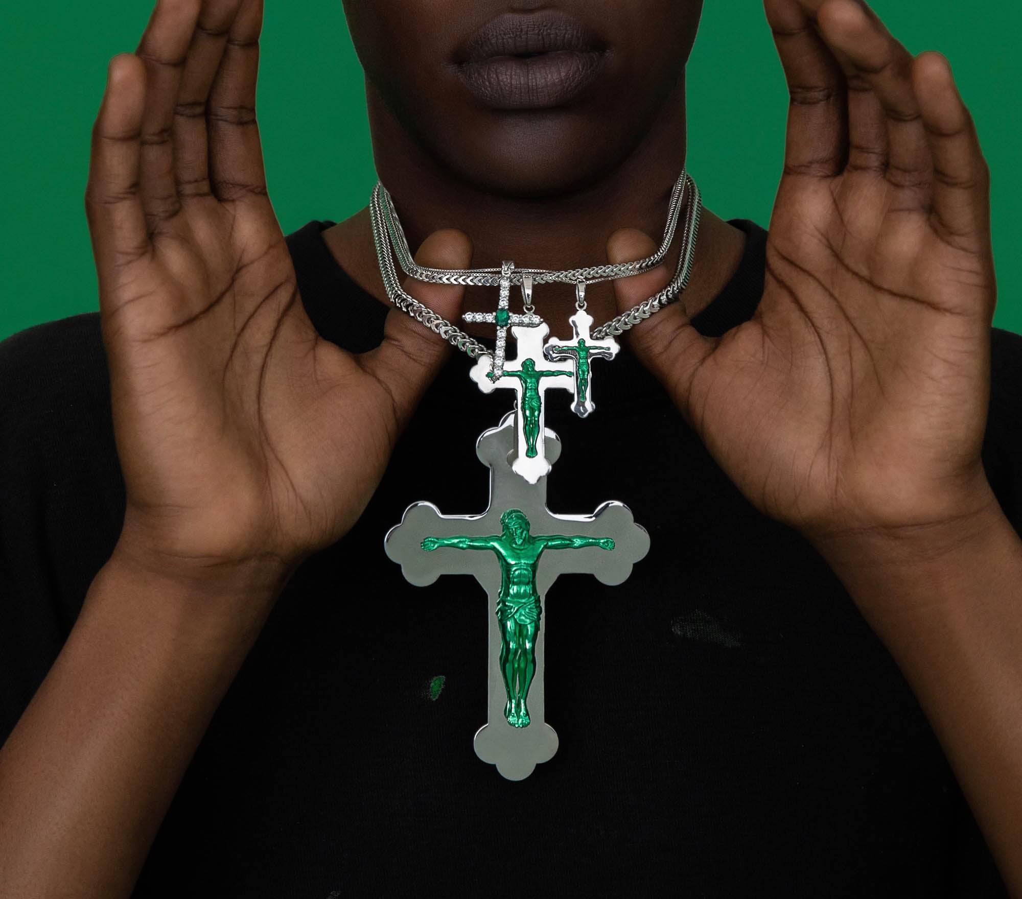 VEERT - The Small Jesus Piece in White Gold