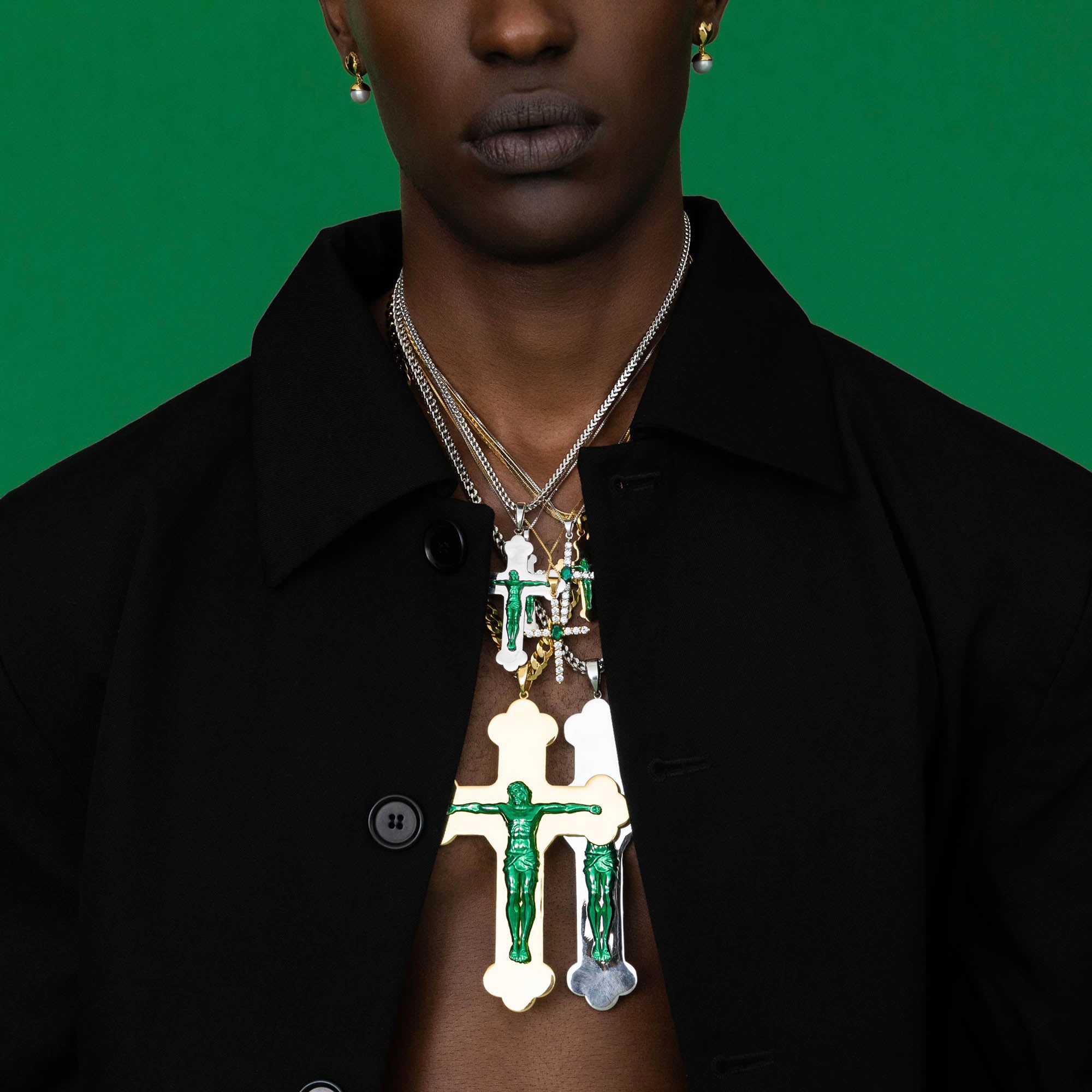 The Flame Heart Freshwater Pearl Earring in Yellow Gold