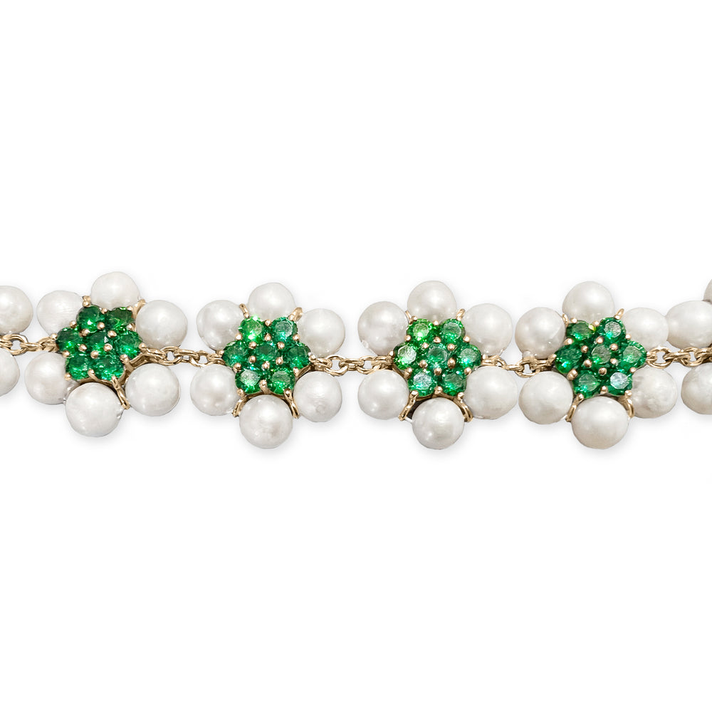 The 114 Pearl Green Flower Necklace in Yellow Gold