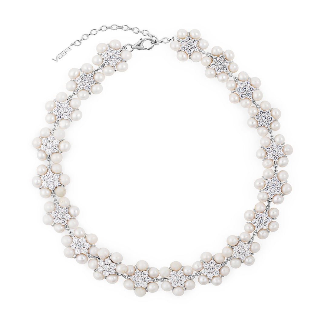 The 114 Pearl Clear Flower Necklace in White Gold