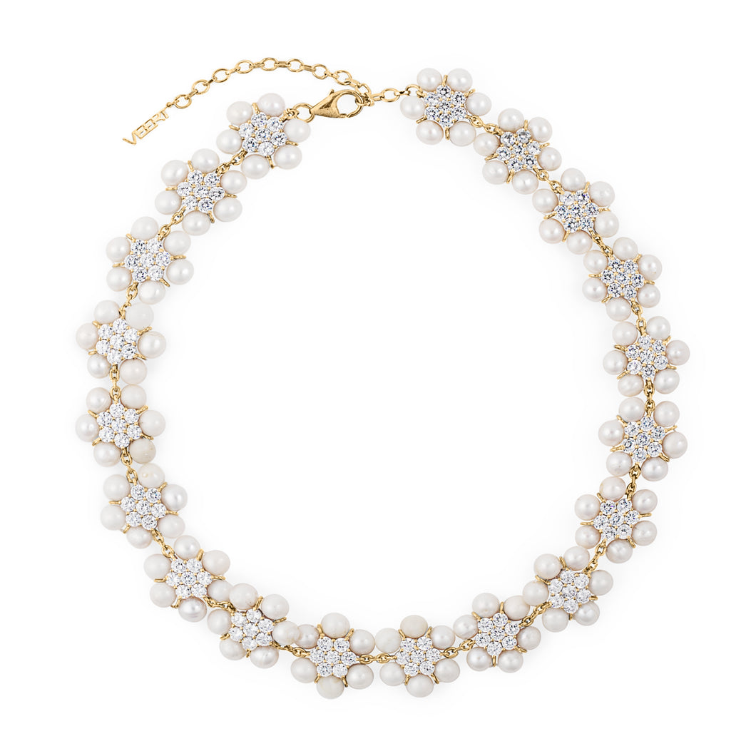 The 114 Pearl Clear Flower Necklace in Yellow Gold