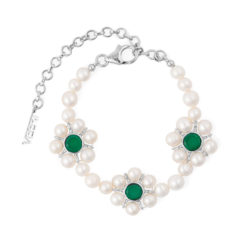 The Trio Flower Pearl Bracelet in White Gold