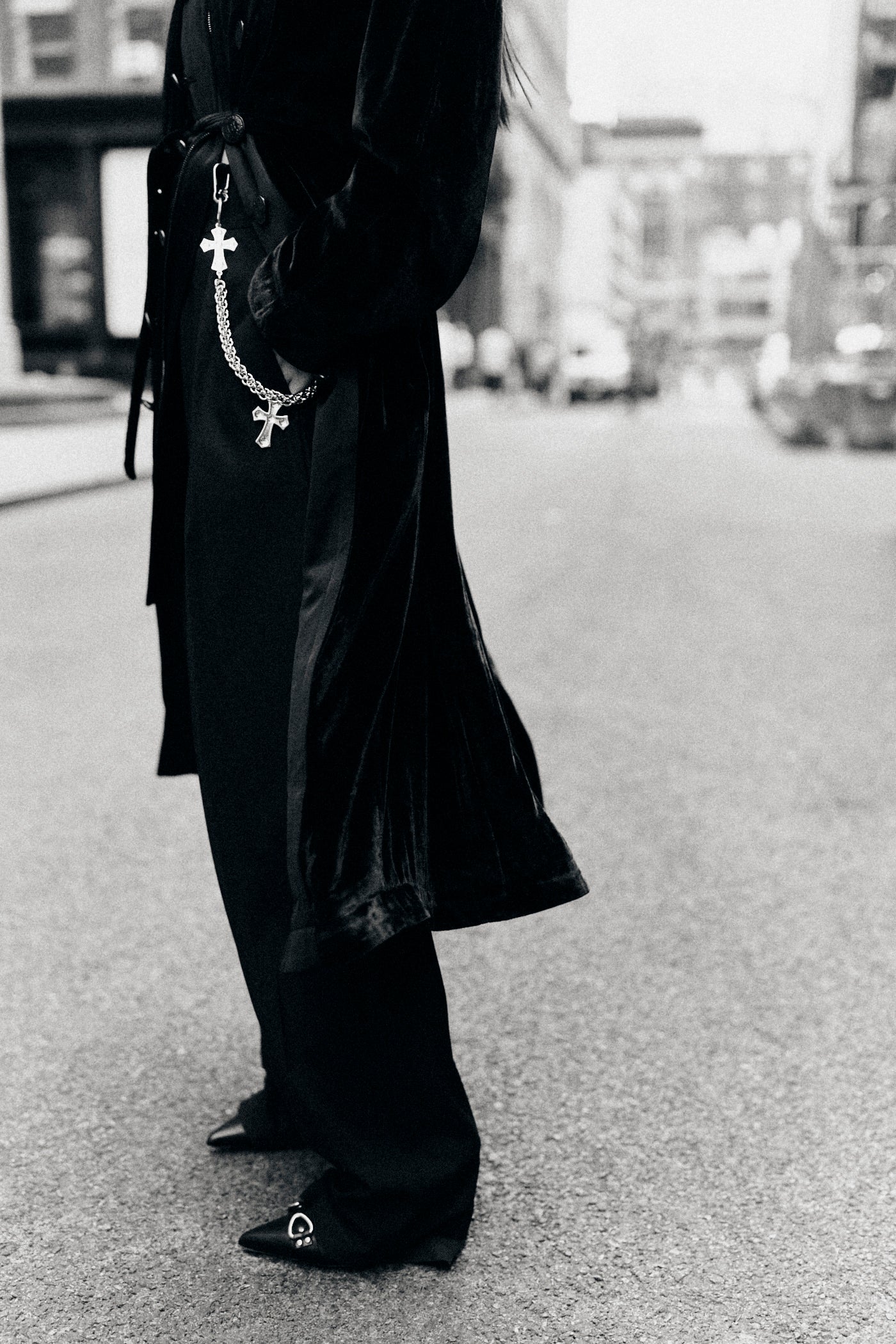 R13 x VEERT  Cross-Link Keychain