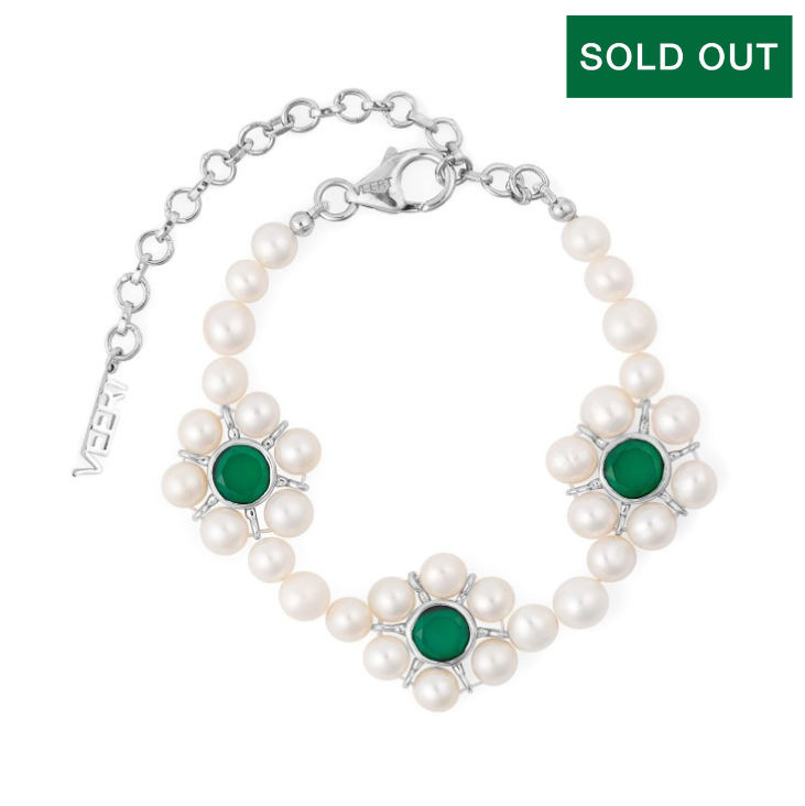 The Trio Flower Pearl Bracelet in White Gold