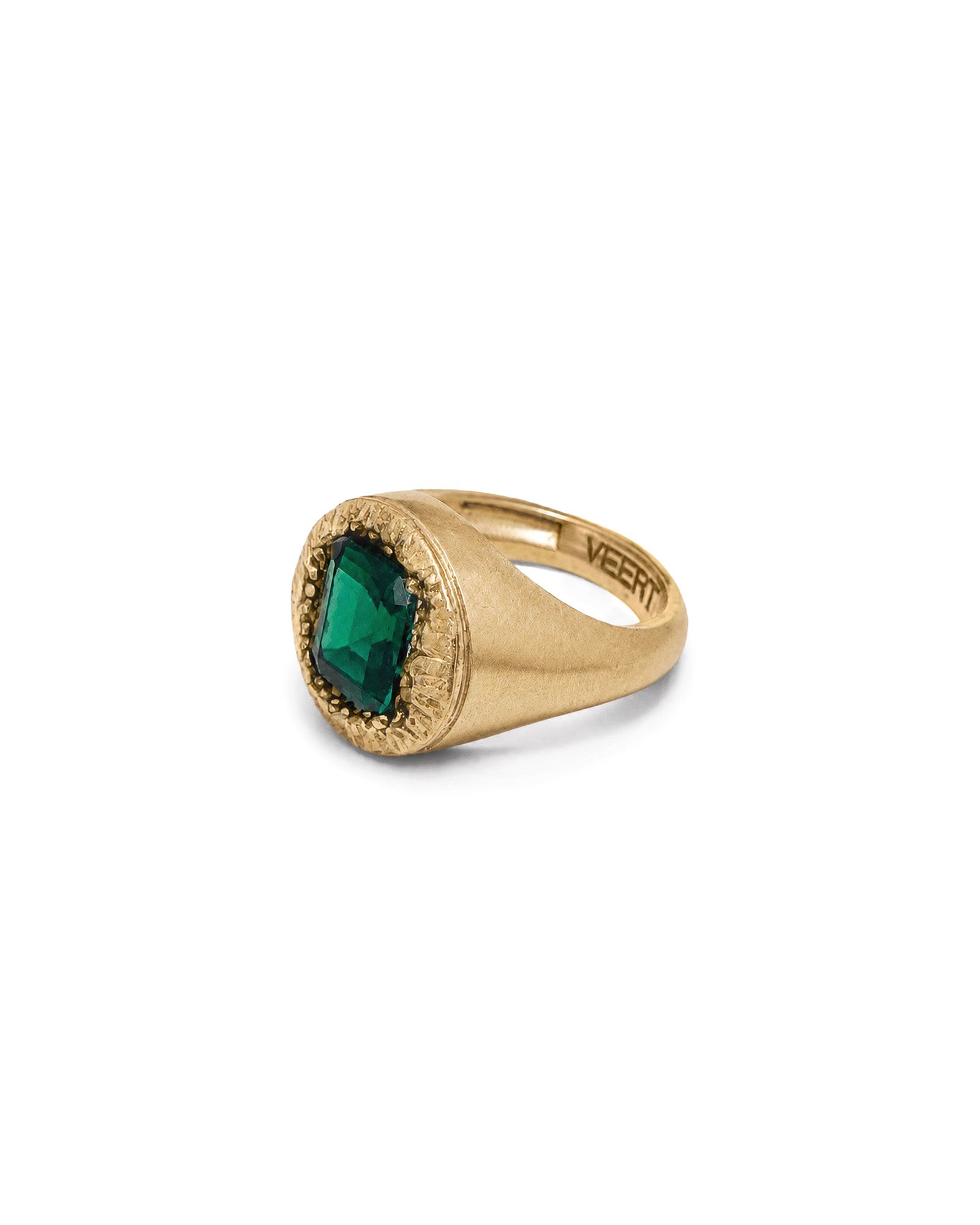 The Green Heritage Signet Ring in Yellow Gold
