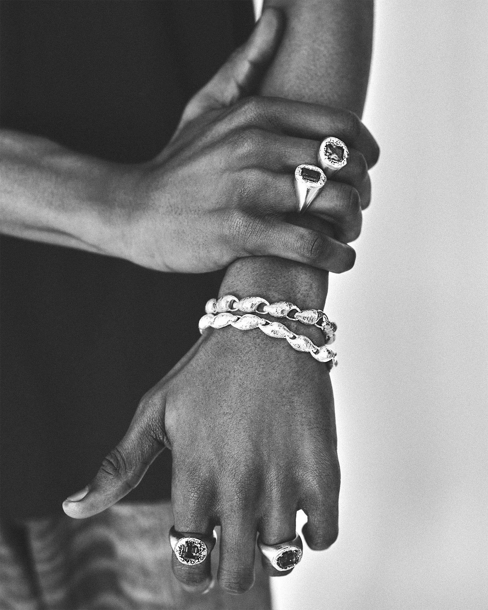 The Sculpt Link Bracelet in White Gold