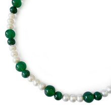 Load image into Gallery viewer, Green Onyx &amp; Malachite Freshwater Pearl Necklace Close Up
