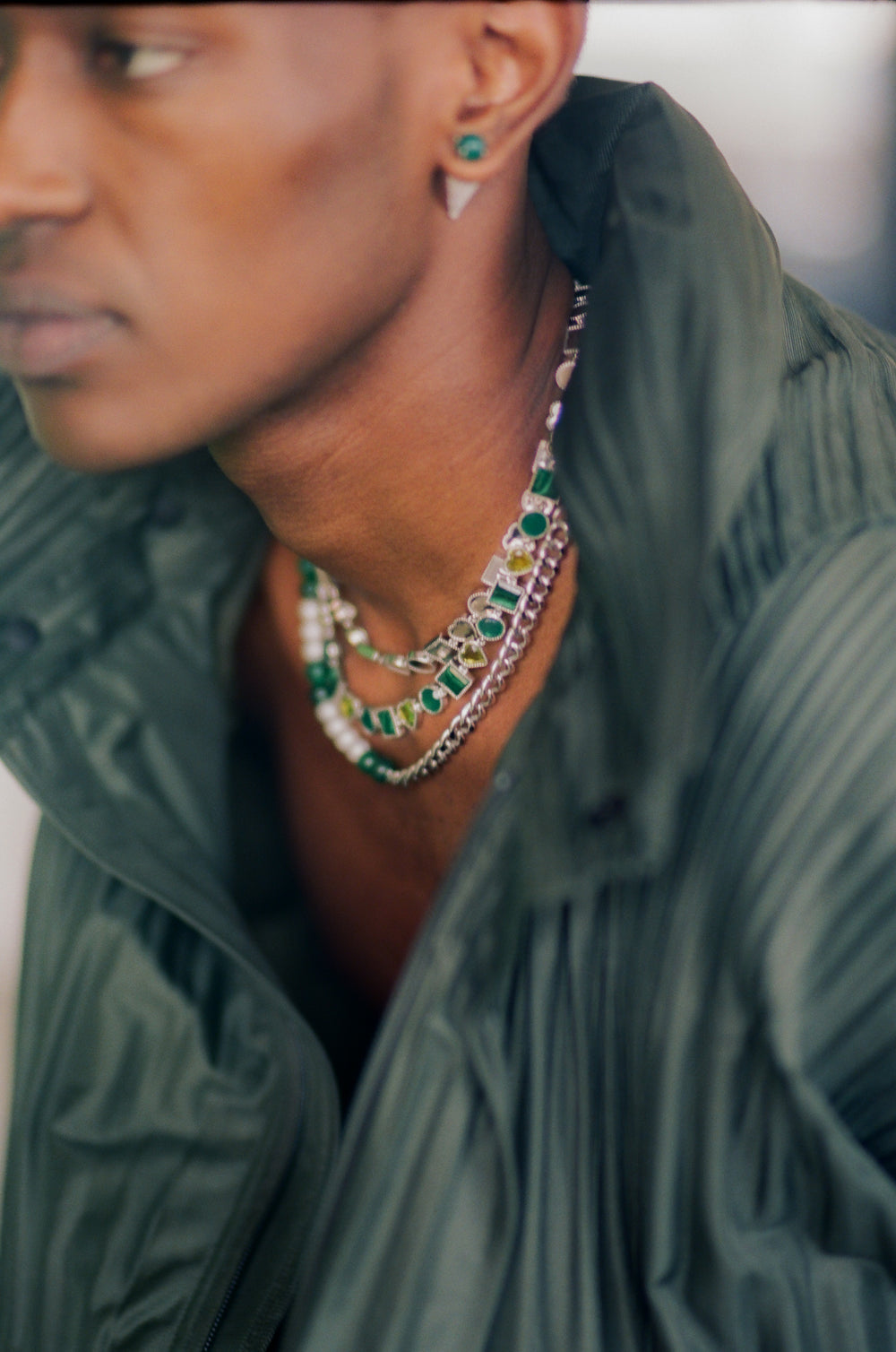 The Shape Necklace in White Gold