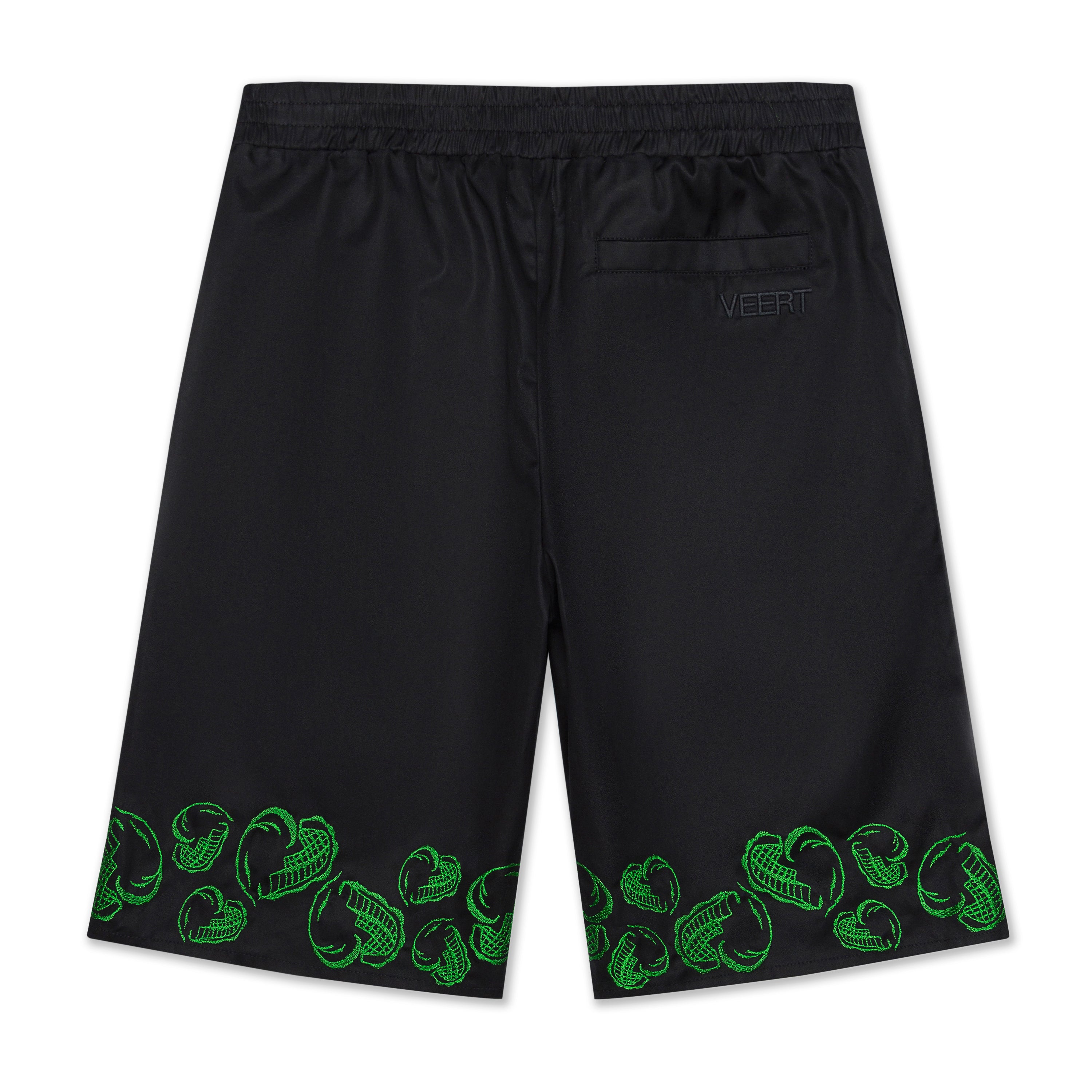 HEART EMBROIDERED SHORTS