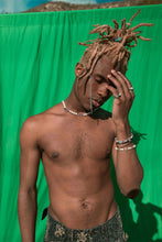 Load image into Gallery viewer, MICRO Green &amp; Pink Flower Freshwater Pearl Bracelet - 18K gold plated 925 Sterling Silver
