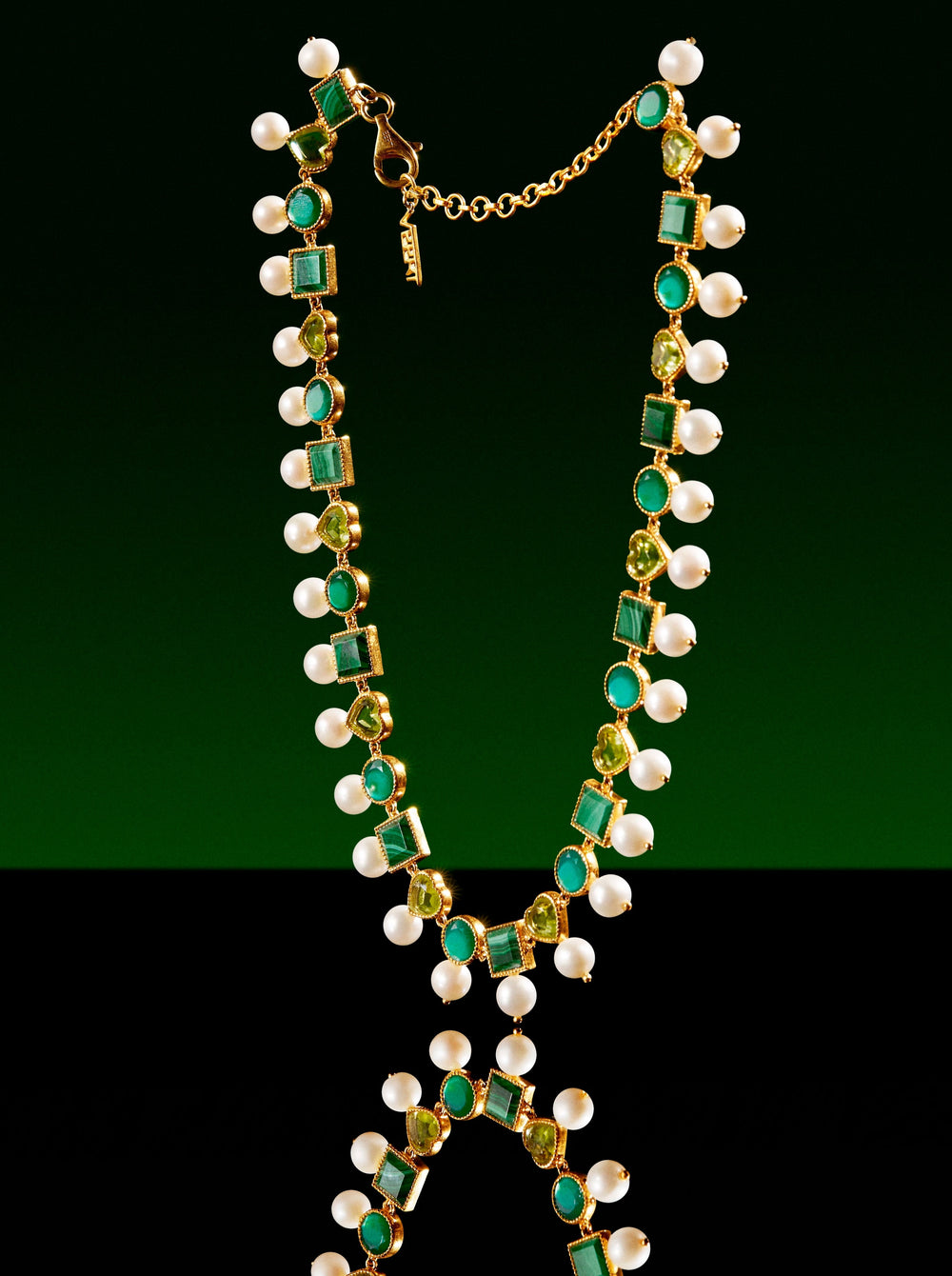 Green Pearl Shape Necklace in Yellow Gold