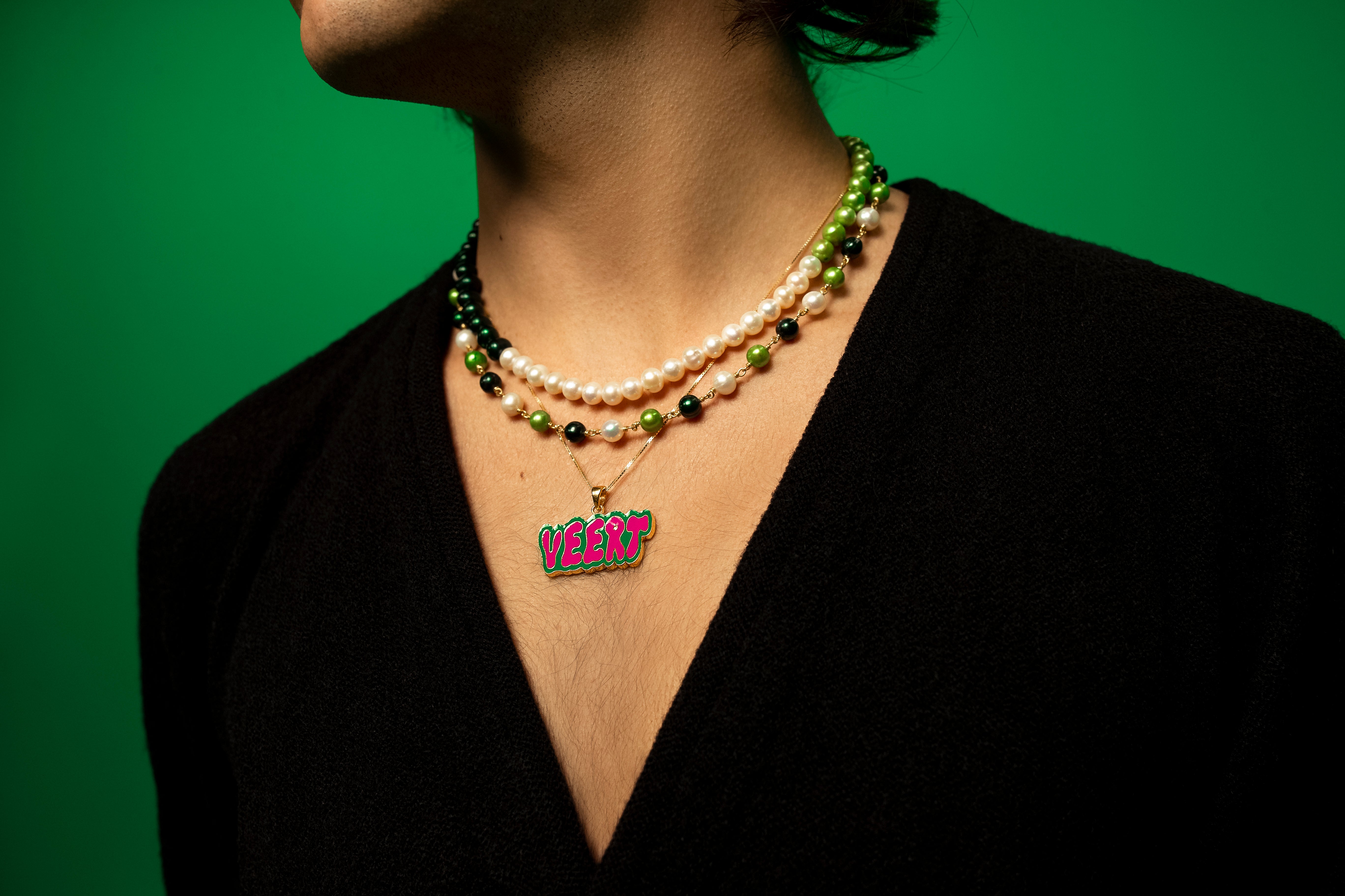 VEERT - Green and Pink Retro Logo Pendant with Chain in Yellow Gold